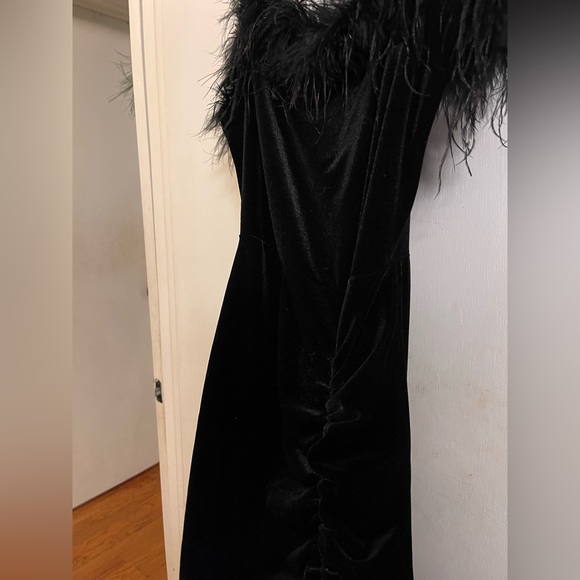 Windsor prom dress - Picture 3 of 4